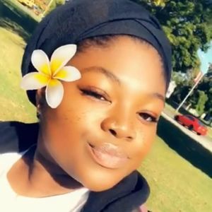 Meet your Posher, Aminata